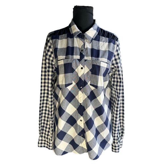 BKE Buckle Blue and White Plaid Rope Shoulder Snap Front Button Down Size M - Picture 1 of 7